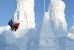 قصری که از برف به مناسبت جشن سالانهٔ سکی در ایالت جیلن چین اعمار شده است